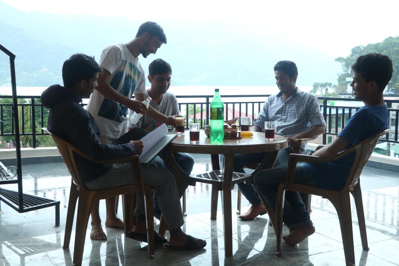 Hotel Eagle Zone Pokhara Exterior foto